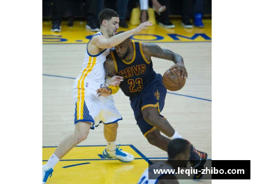 2017年NBA总决赛第三场勇士队与骑士队激烈对决揭示的关键时刻
